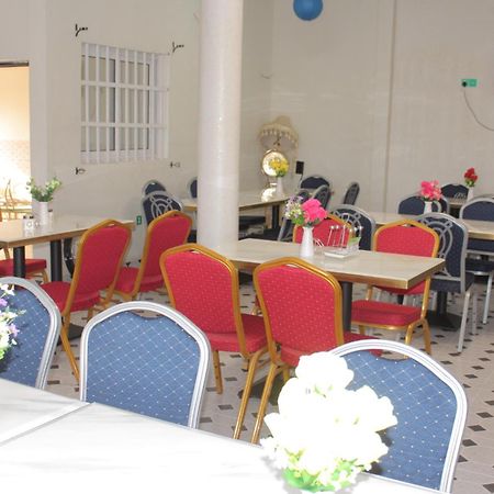 Nora Hotel Cotonou Buitenkant foto