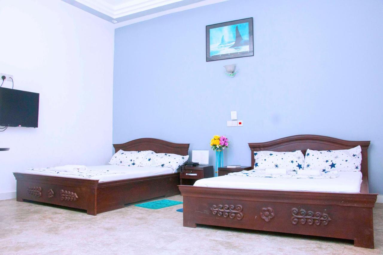 Nora Hotel Cotonou Buitenkant foto