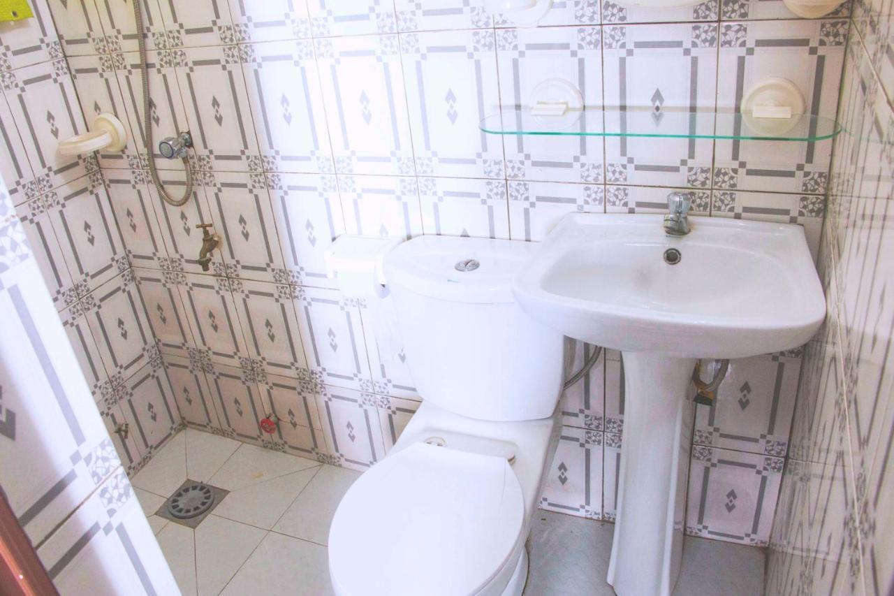 Nora Hotel Cotonou Buitenkant foto