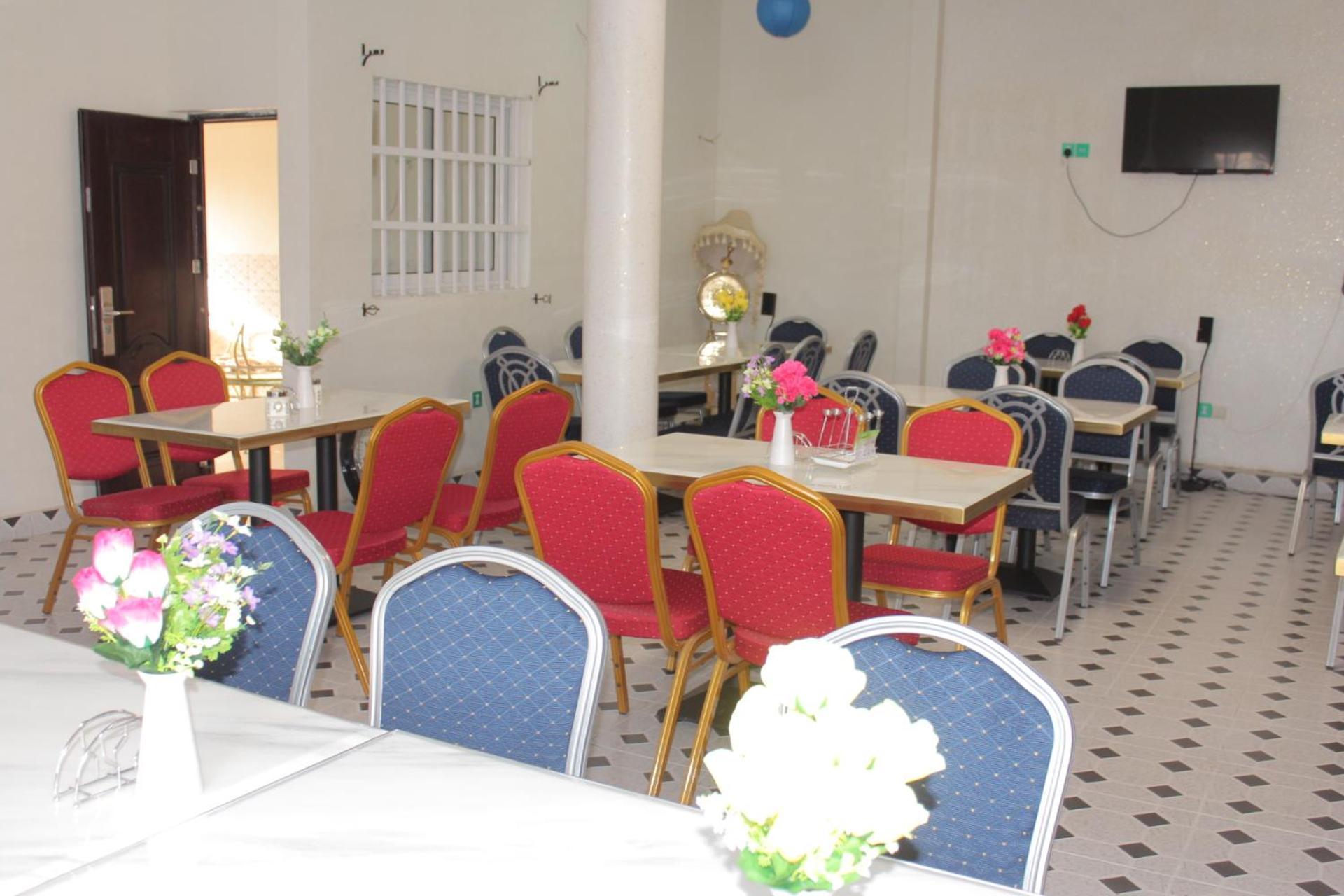 Nora Hotel Cotonou Buitenkant foto
