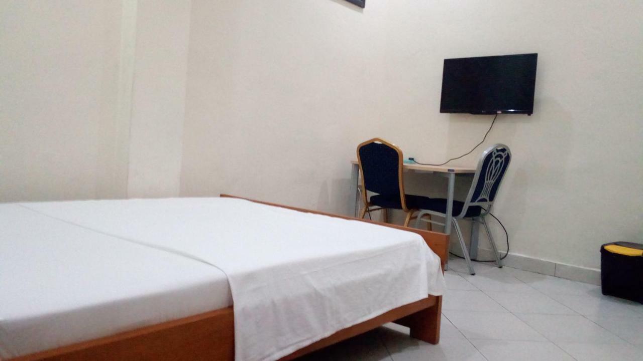 Nora Hotel Cotonou Buitenkant foto